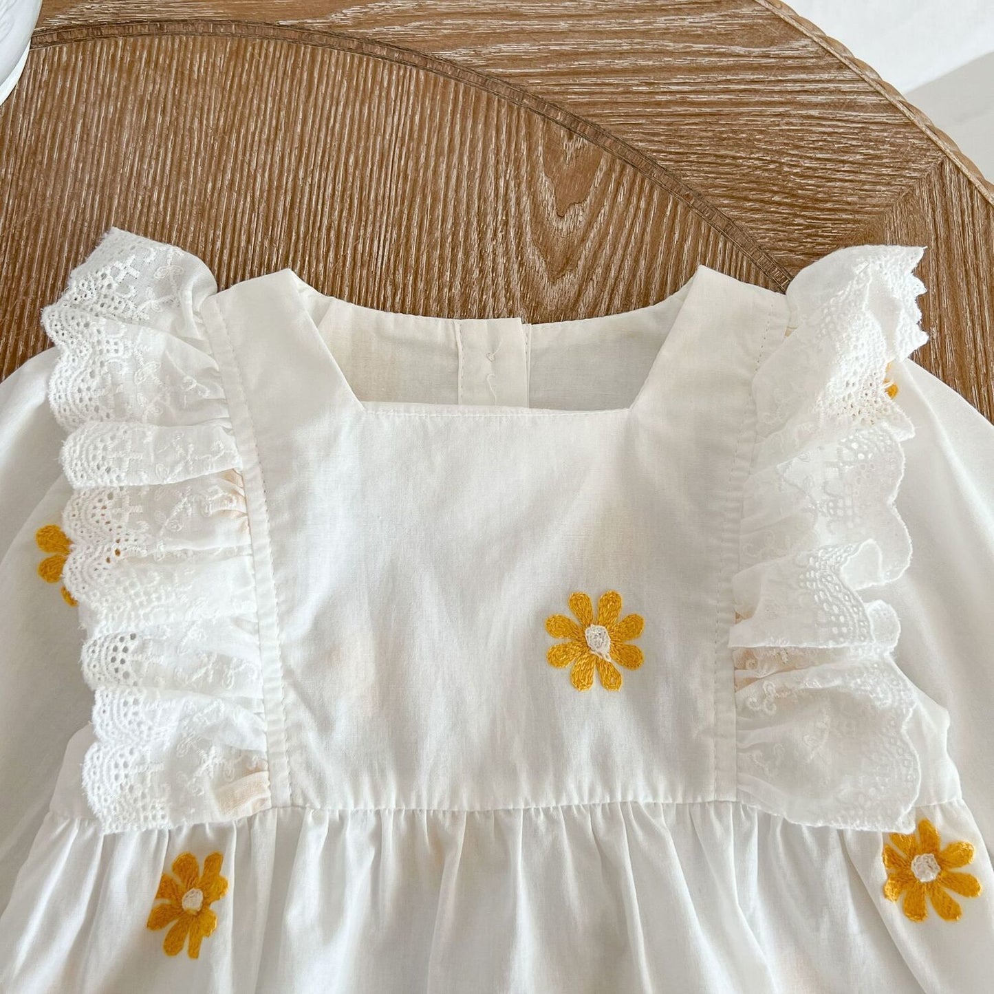 Sweet Daisies Embroidery Rompers Long Sleeve Onesie